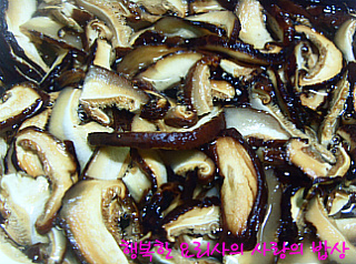 더블클릭을 하시면 이미지를 수정할 수 있습니다