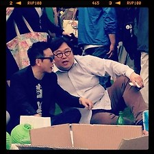 서울 광장에서... 반가운 얼굴 두 분...^^