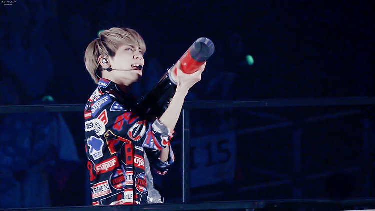 150430 Jonghyun @ Especial 'SHINee World 2014 ~I'm Your Boy~ Special Edition in Tokyo Dome' en Music On. ?fname=http%3A%2F%2Fcfile28.uf.tistory