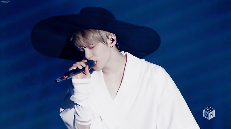 150430 Jonghyun @ Especial 'SHINee World 2014 ~I'm Your Boy~ Special Edition in Tokyo Dome' en Music On. ?fname=http%3A%2F%2Fcfile29.uf.tistory