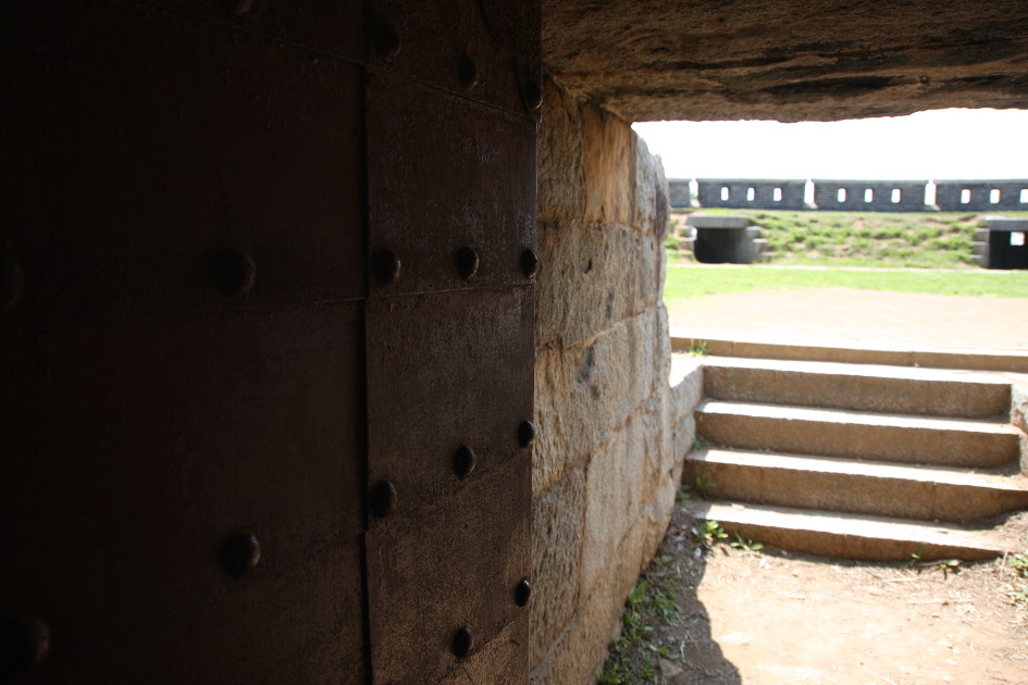 손돌목돈대, 쌍충비, 신미순의총