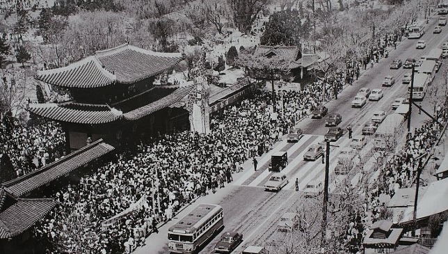 유서 깊은 창경궁이 창경원으로 …