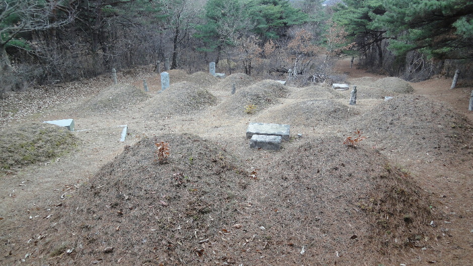 북한산 내시 묘역