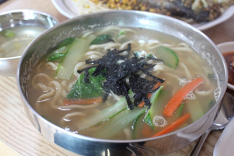 대구맛집닷컴/달서구맛집/상인동맛집] 상인초등학교 뒷편 가정식 칼국수와 얼큰한 김치수제비..상인동 #촌칼국시수제비집 - 한식ノ뷔페ノ분식  - 대구핫플레이스