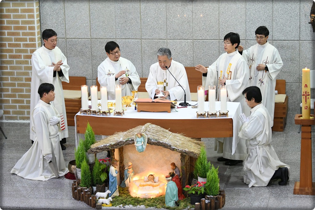 더블클릭을 하시면 이미지를 수정할 수 있습니다