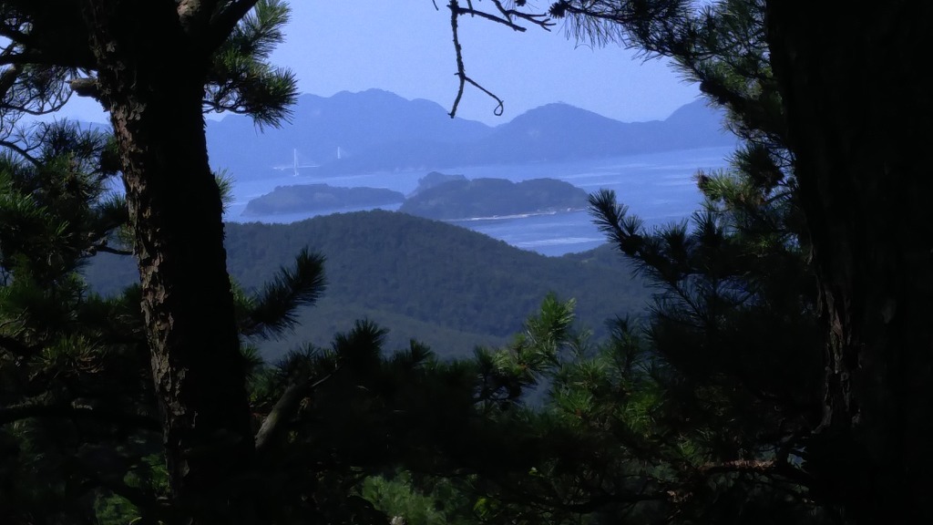 고성 갈모봉 - 경남의 산 - 강과 산과 길과 시(강,산,도,시)
