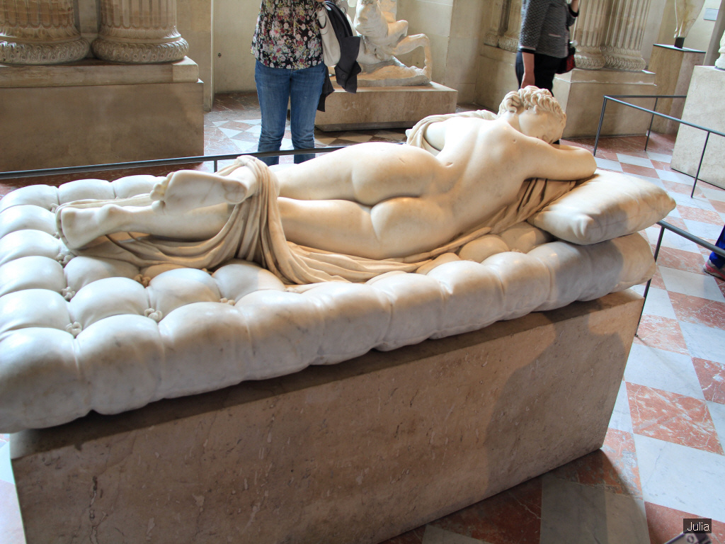 노트르담 대성당과 루브르 박물관