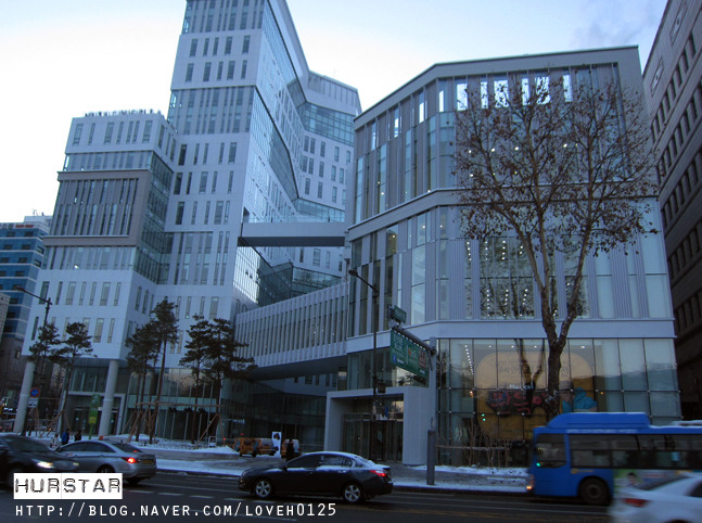 Art Campus Complex_홍익대학교 대학로캠퍼스 - · 캠퍼스사진 - 스카이 스크래퍼스 (SKYSCRAPERS)