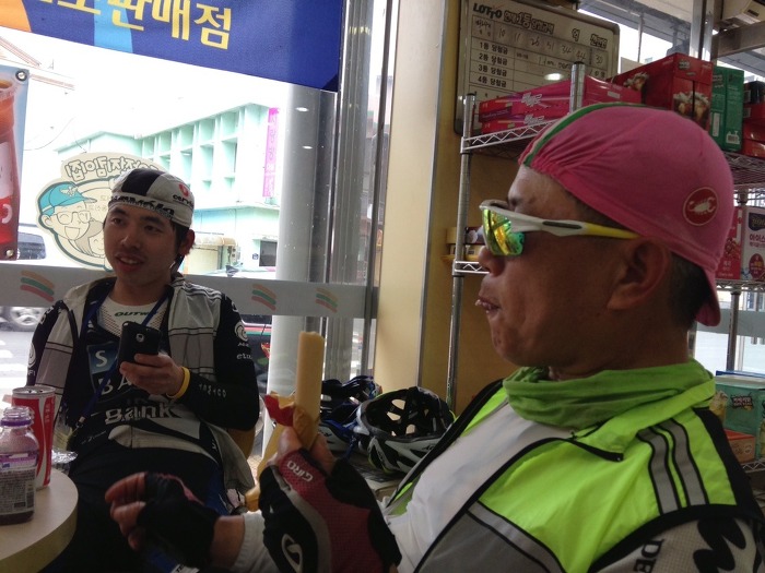 더블클릭을 하시면 이미지를 수정할 수 있습니다