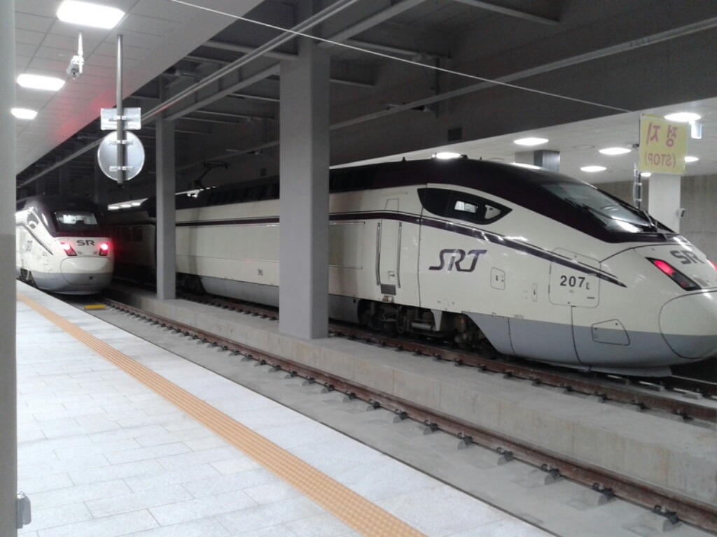 [SRT] 사진들~ - 철도차량 (고속,일반) - Rail+ 철도동호회