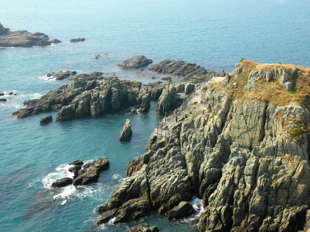 아름다운 부산 오륙도의 봄풍경.