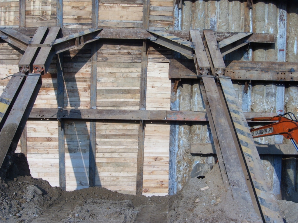 흙막이 가시설 8. 렉카 설치