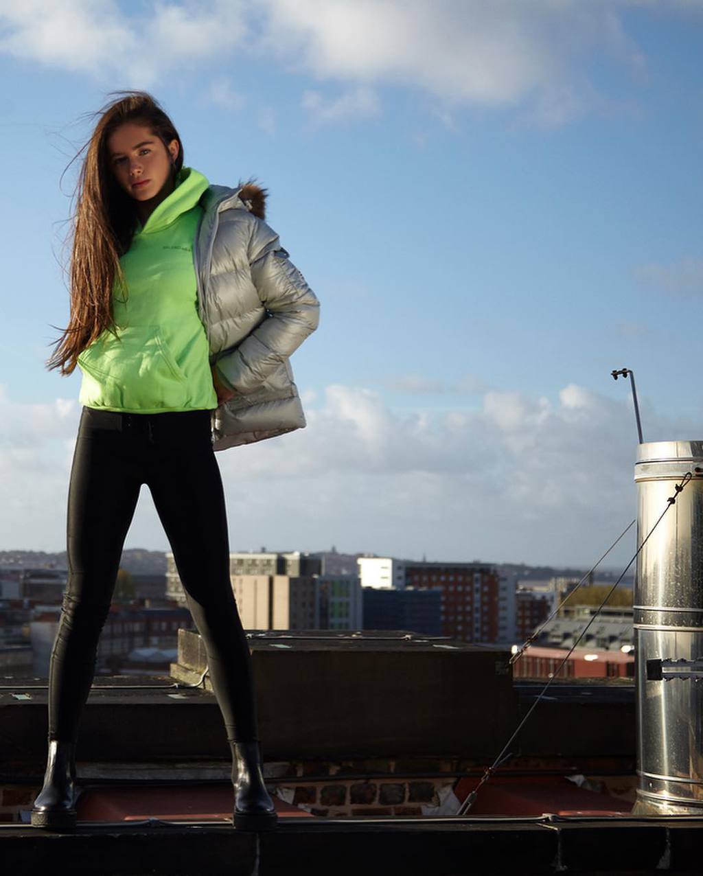 더블클릭을 하시면 이미지를 수정할 수 있습니다