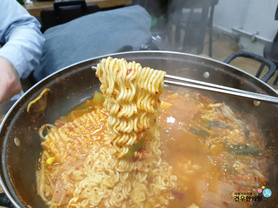 더블클릭을 하시면 이미지를 수정할 수 있습니다