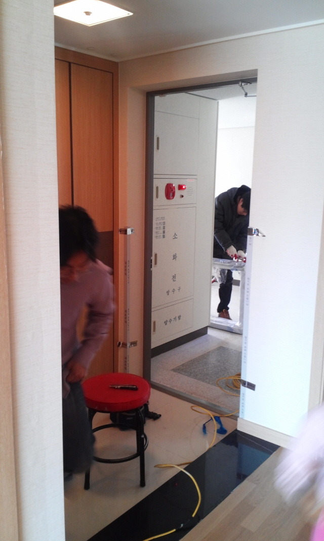 더블클릭을 하시면 이미지를 수정할 수 있습니다