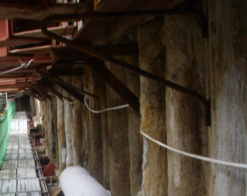 흙막이 가시설 3. 보걸이 설치