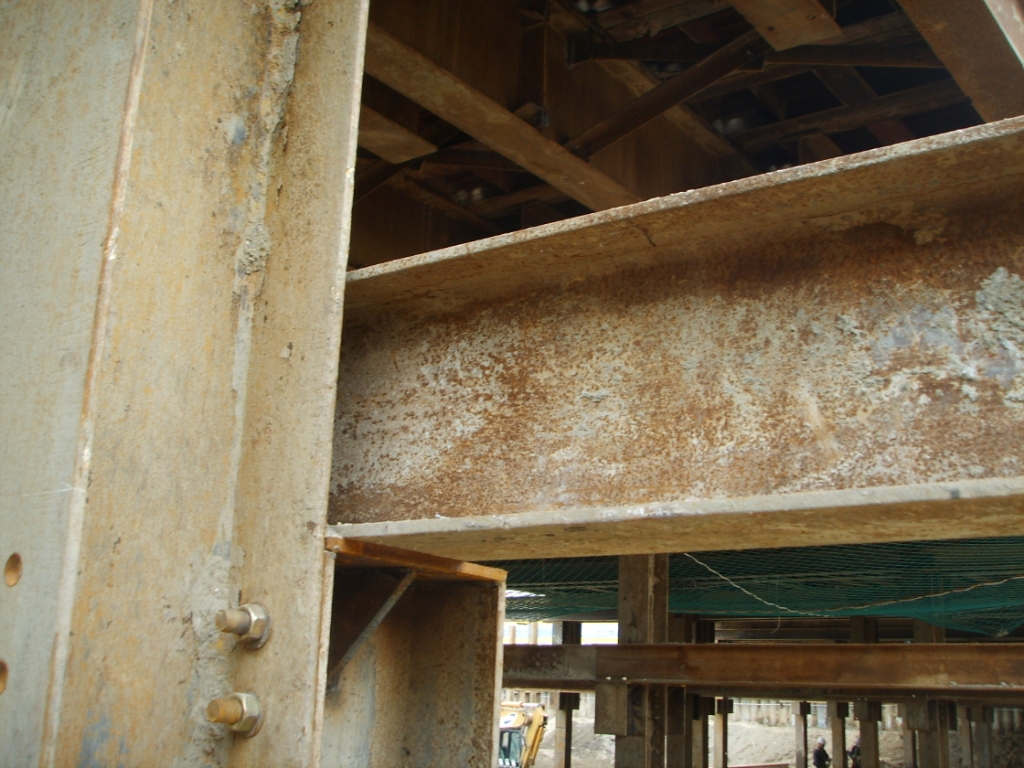 흙막이 가시설 6. 복공판 설치 - (2) 보받이 설치