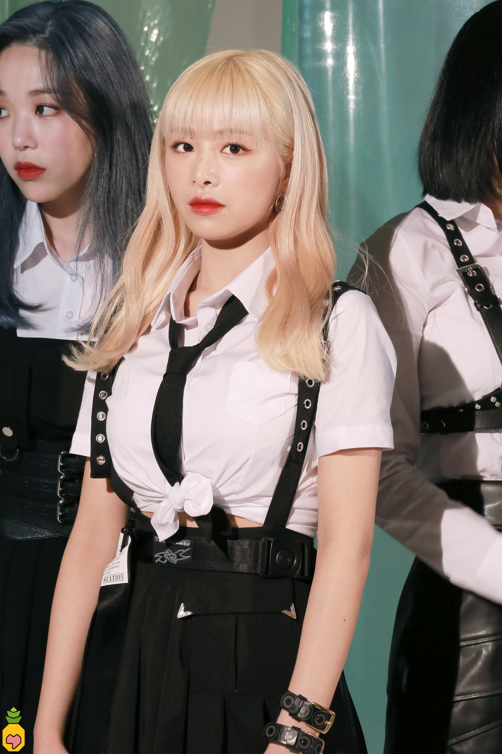 더블클릭을 하시면 이미지를 수정할 수 있습니다