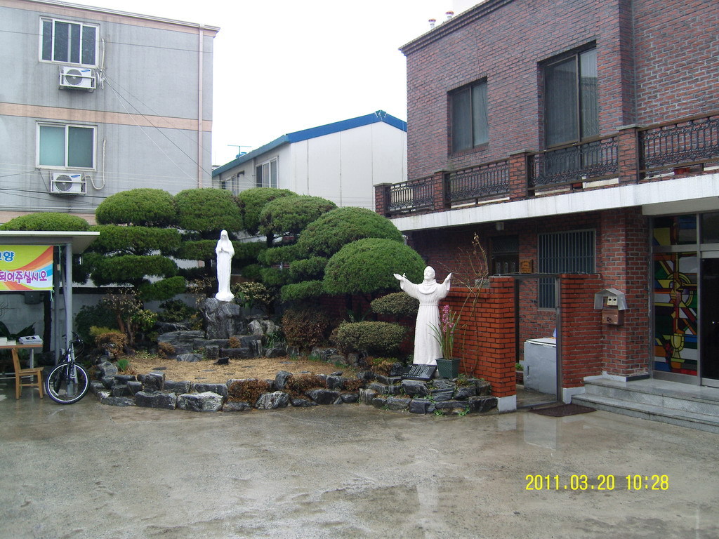 더블클릭을 하시면 이미지를 수정할 수 있습니다