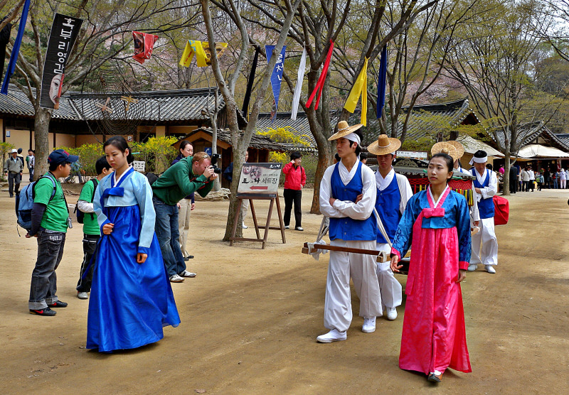 용인민속촌의봄
