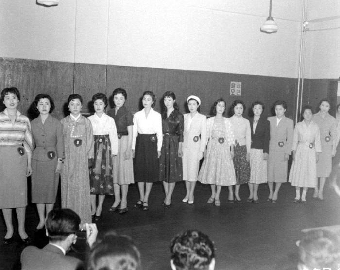 1957년 제1회 미스코리아 선발대회 - 그때 그시절 그추억