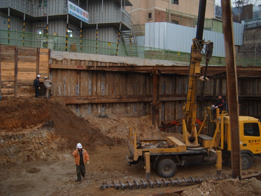 흙막이 가시설 8. 렉카 설치