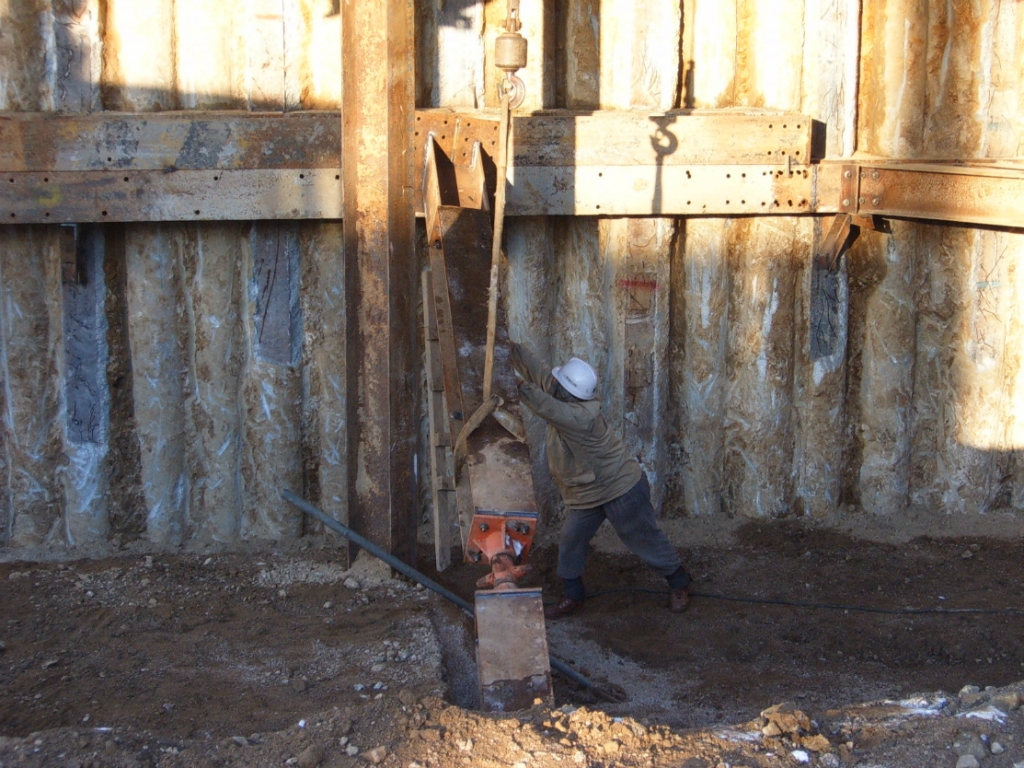 흙막이 가시설 8. 렉카 설치