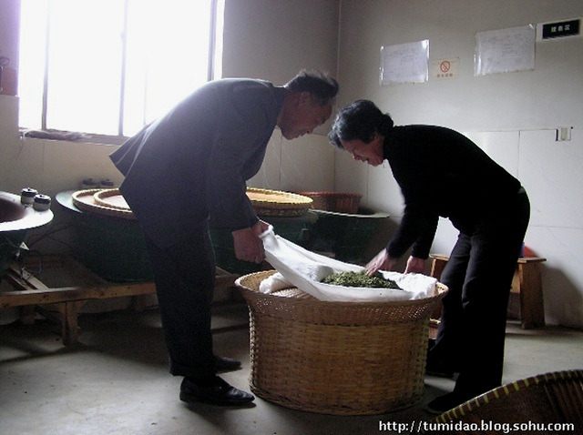 더블클릭을 하시면 이미지를 수정할 수 있습니다