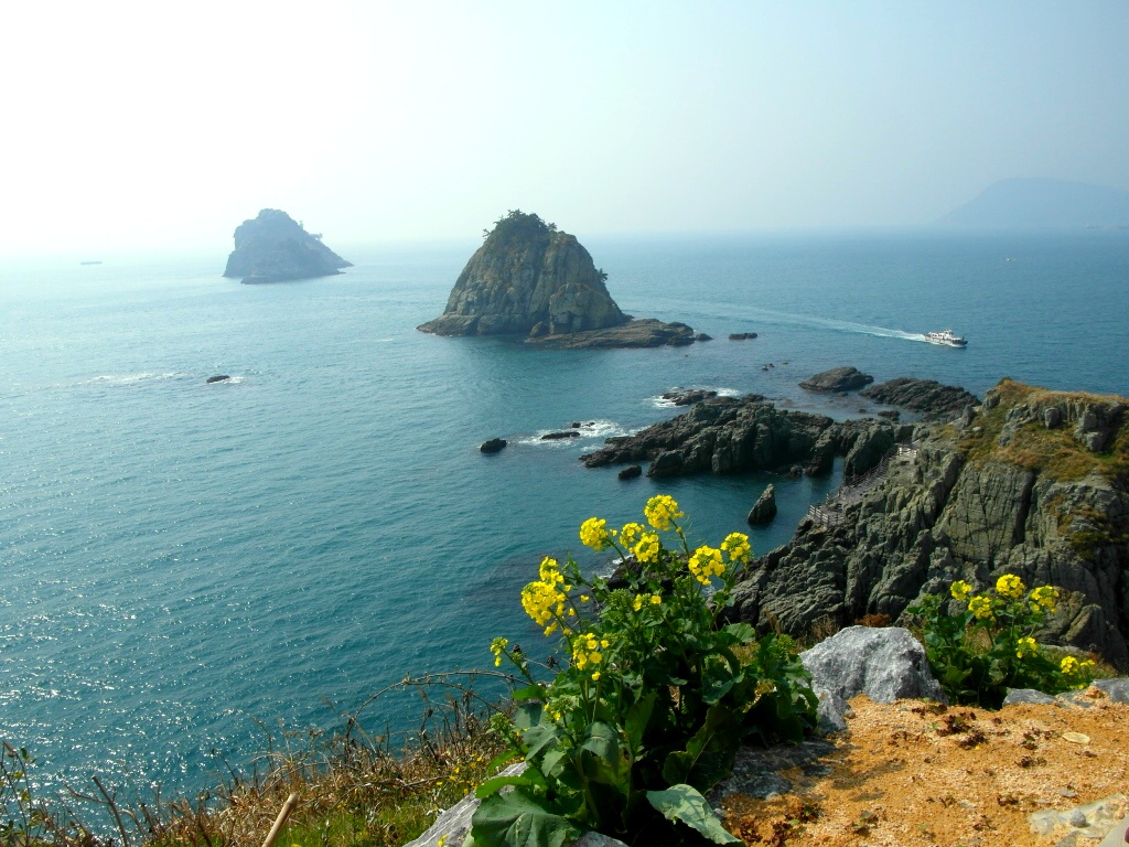 부산 오륙도의 봄