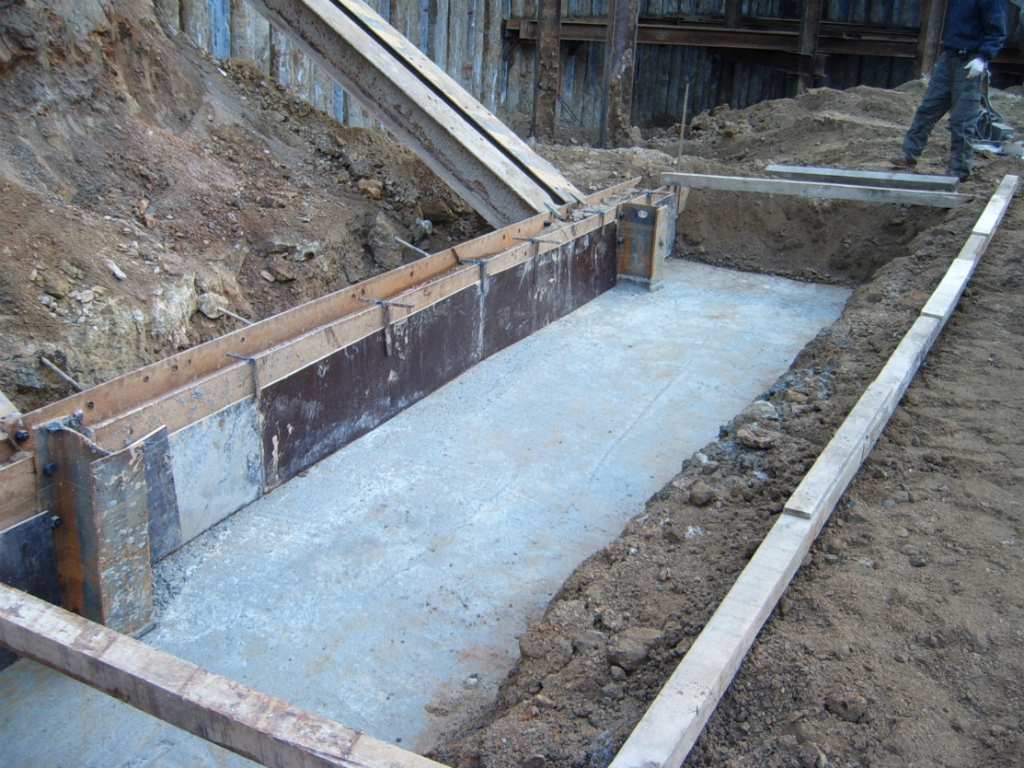 흙막이 가시설 8. 렉카 설치