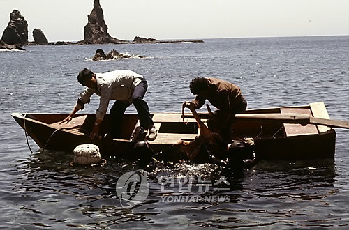 100211 `다케시마의 날' 독도 최초주민 전시회
