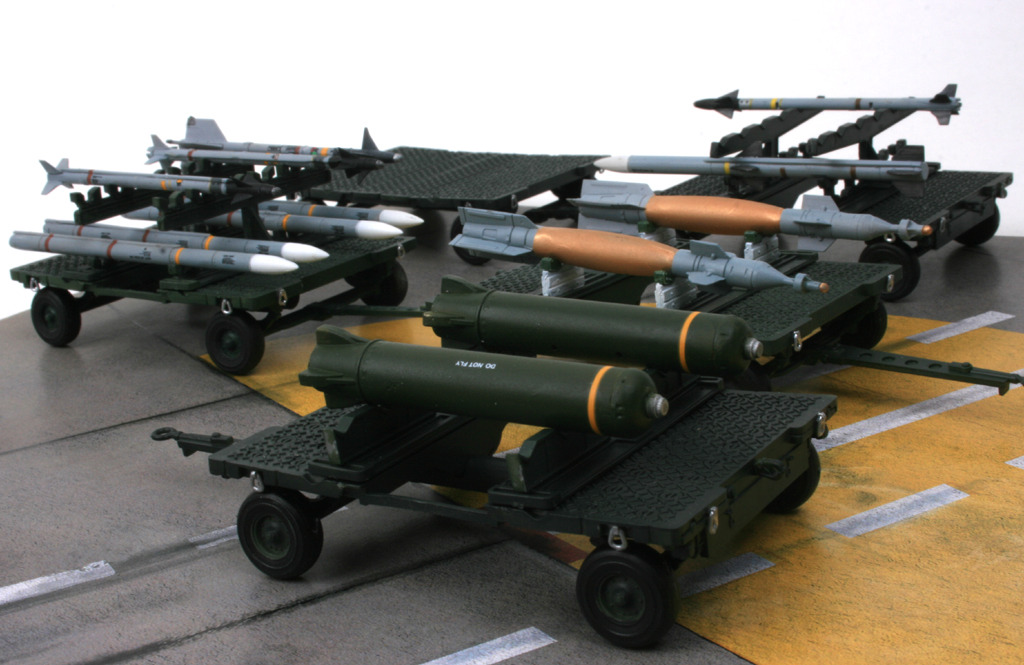 MISSILE CART FOR USAFNATO # SW-48004 [1/48 SkunkModels Workshop made in ...
