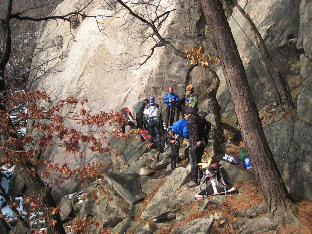 북한산 무당골 곰바위, 만경대 등반(09-03-04 수)