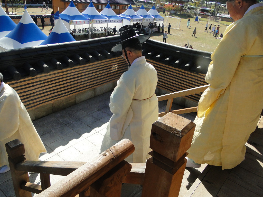 더블클릭을 하시면 이미지를 수정할 수 있습니다