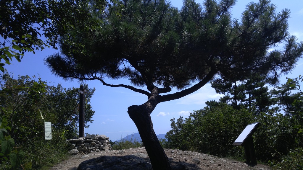 고성 갈모봉 - 경남의 산 - 강과 산과 길과 시(강,산,도,시)