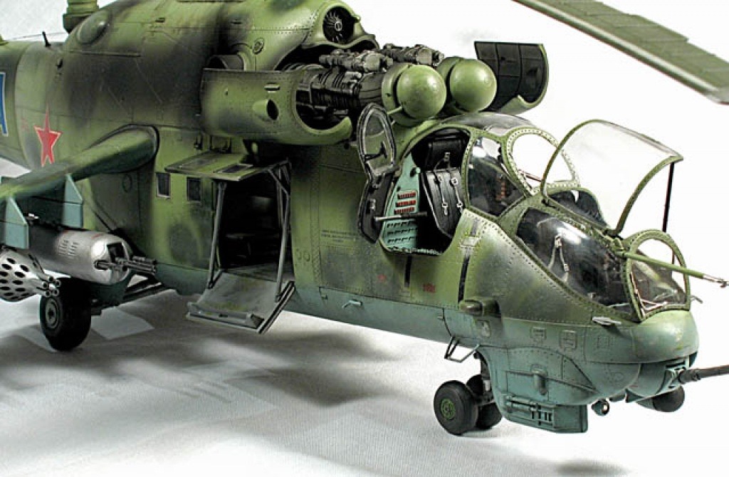 Trumpeter 1:35 Mil Mi-24 V Hind-E Plastic Model Kit – 05103/5103 – New In Box