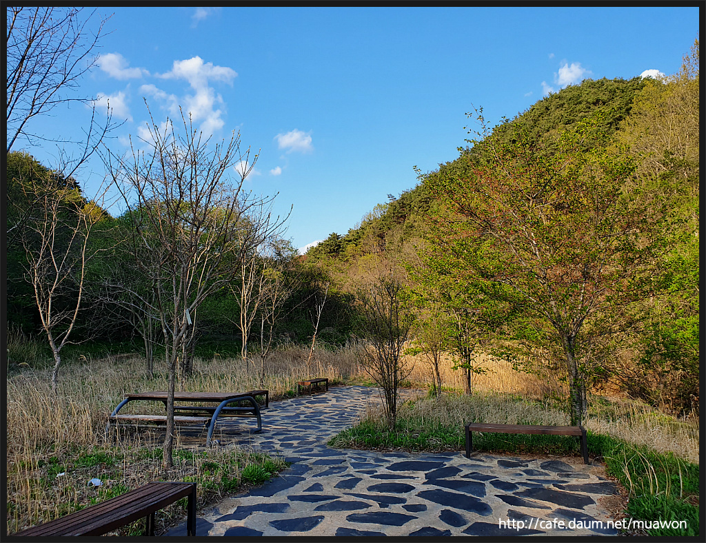 더블클릭을 하시면 이미지를 수정할 수 있습니다