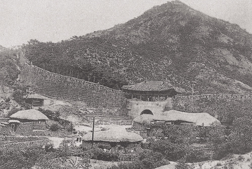 한양도성의 북문 숙정문(肅靖門)