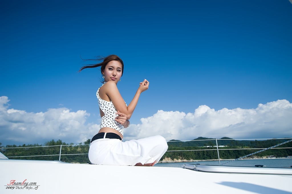 력셔리 요트와 력셔리 모델 인지님..