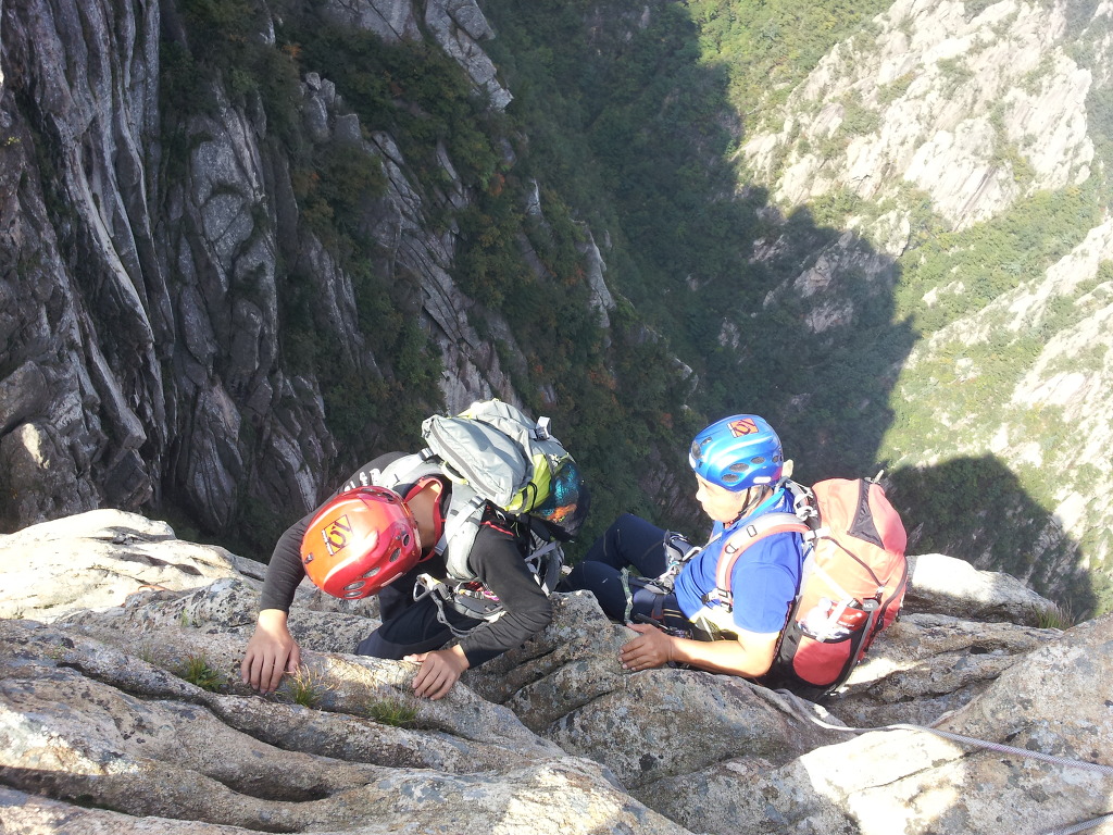 하늘만보이는 설악산 천화대 리지등반