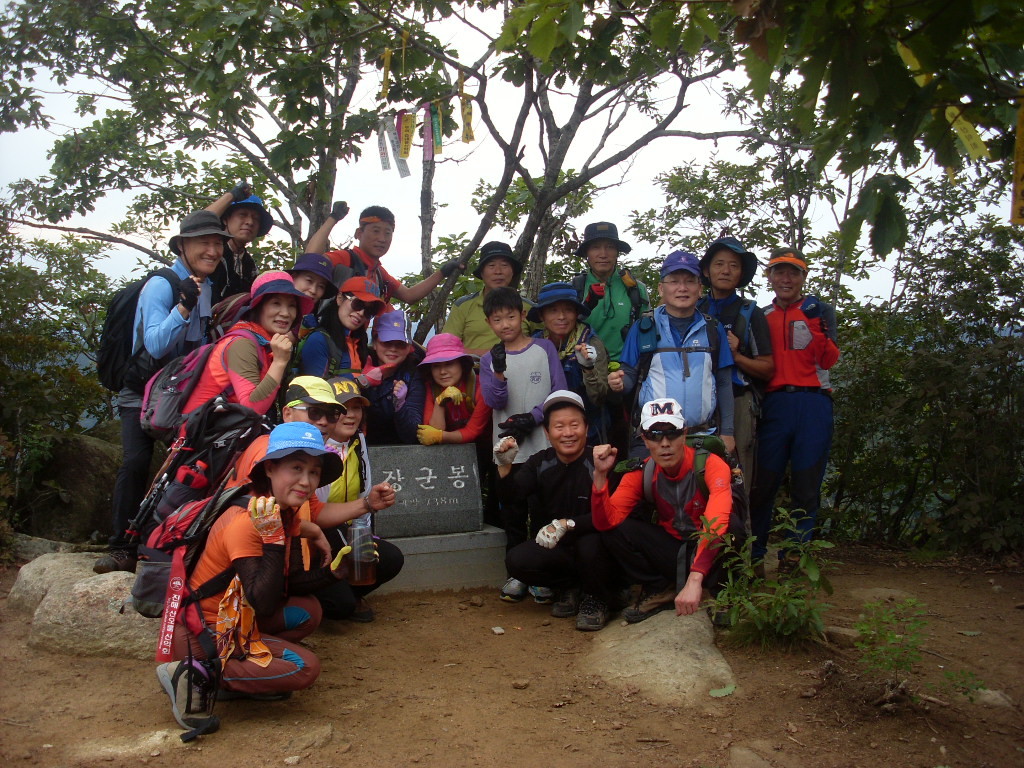 더블클릭을 하시면 이미지를 수정할 수 있습니다