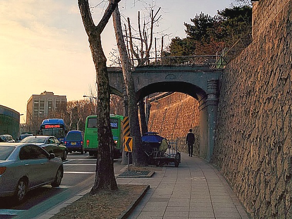 율곡로 300m 지하차도로 변경