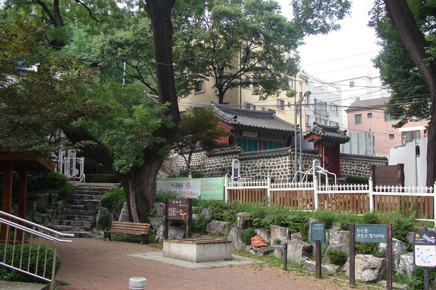창전동 공민왕 사당