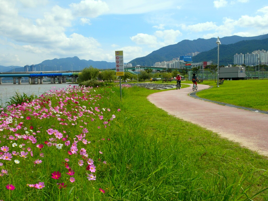 더블클릭을 하시면 이미지를 수정할 수 있습니다