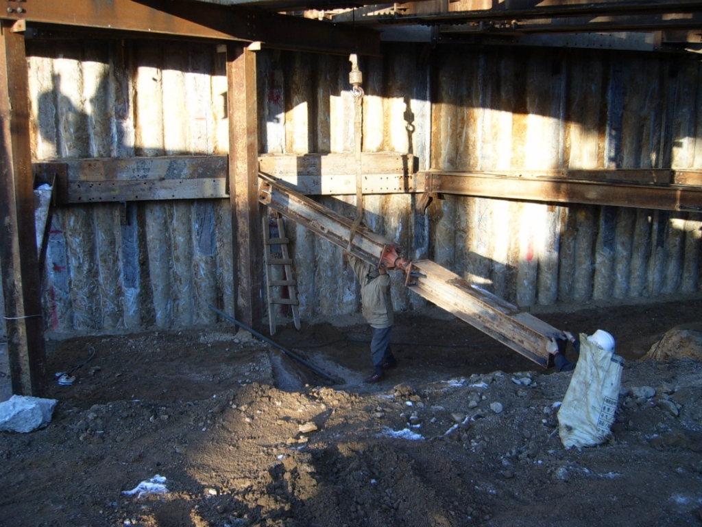 흙막이 가시설 8. 렉카 설치