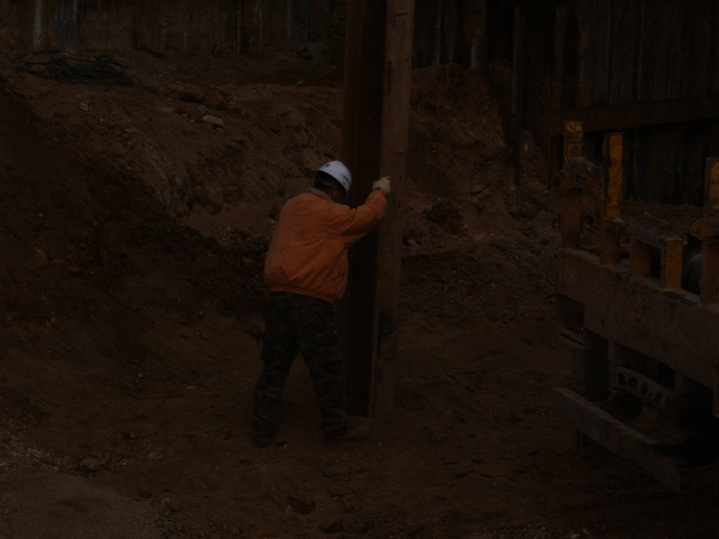 흙막이 가시설 8. 렉카 설치